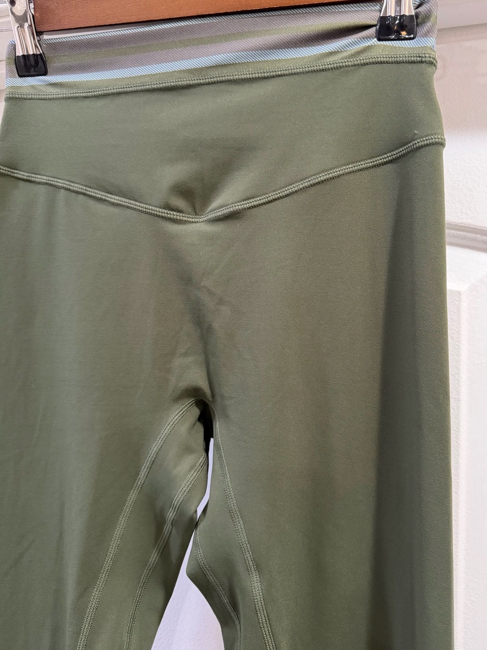 Vitality Olive Green Leggings Size Small Regular - Picture 3 of 13
